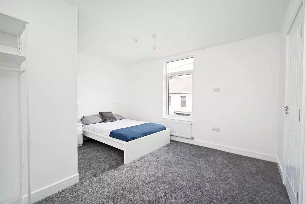 Bedroom 3 — fresh décor and finish